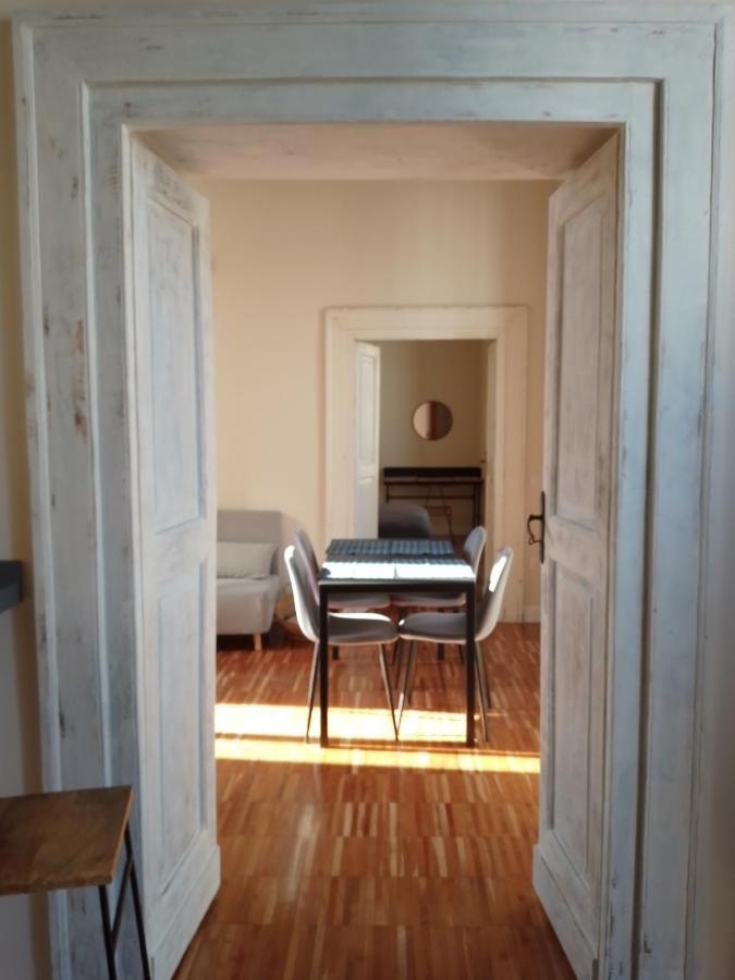 Puntoxenia Torri Aragonesi Apartment Naples Luaran gambar
